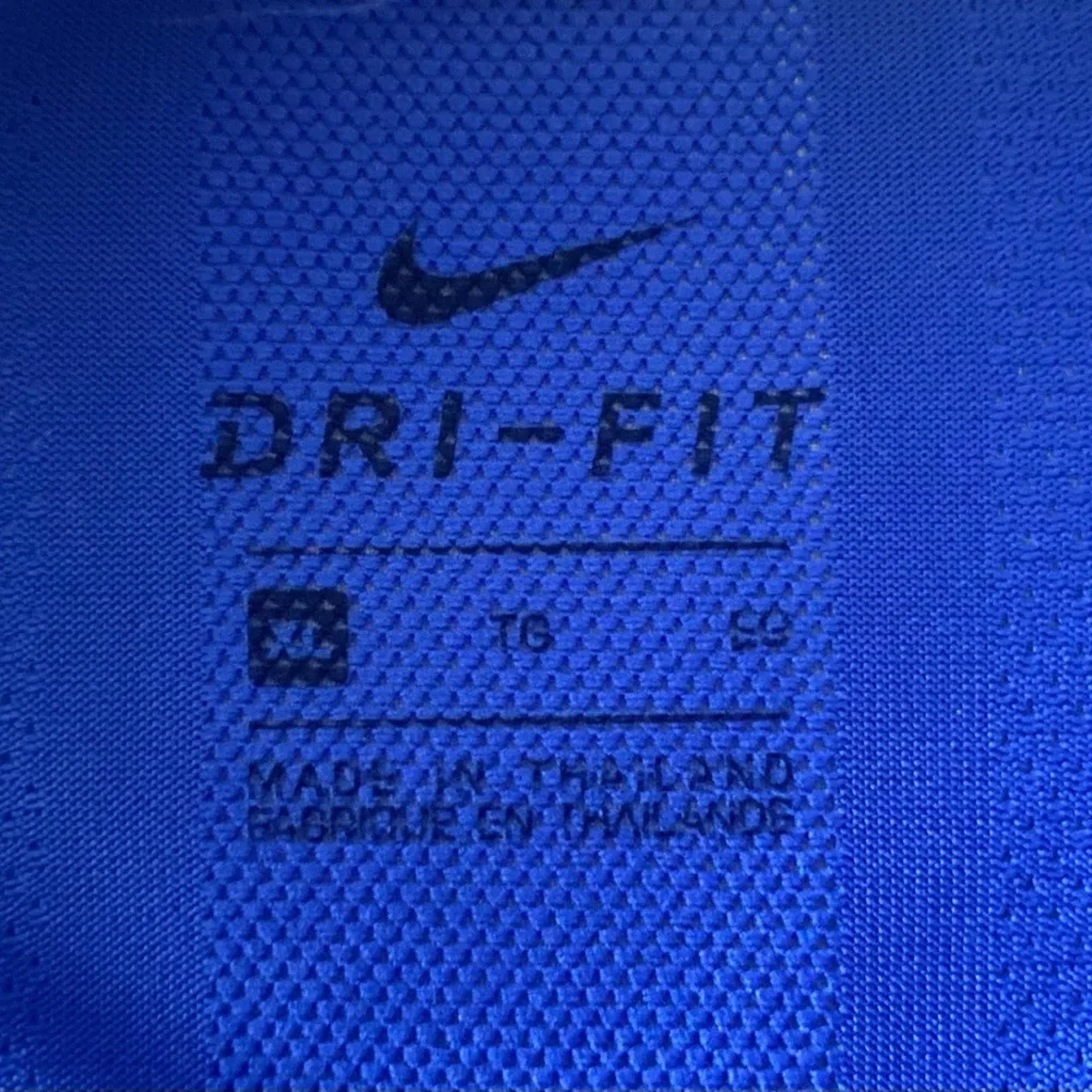 Nike Elite-boys dri fit hooded top-size xl